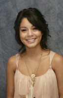 Vanessa Hudgens t-shirt #1500435