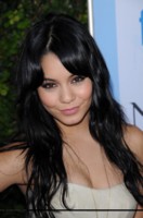 Vanessa Hudgens Sweatshirt #1523389