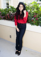 Vanessa Hudgens Sweatshirt #2290094