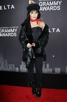 Vanessa Hudgens Sweatshirt #3036316