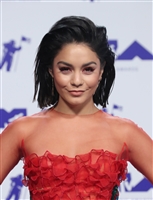 Vanessa Hudgens Sweatshirt #3036386