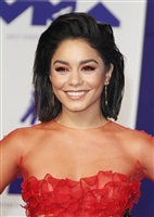 Vanessa Hudgens Sweatshirt #3036508