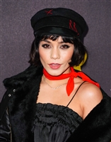 Vanessa Hudgens Sweatshirt #3036568