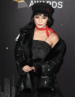 Vanessa Hudgens Sweatshirt #3036704