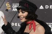 Vanessa Hudgens Sweatshirt #3036780