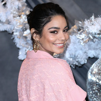 Vanessa Hudgens longsleeve t-shirt #3776027