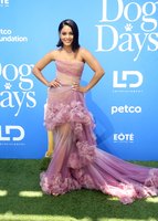 Vanessa Hudgens t-shirt #3814767