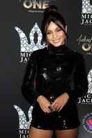 Vanessa Hudgens Sweatshirt #3814913