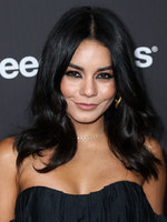 Vanessa Hudgens longsleeve t-shirt #3871541