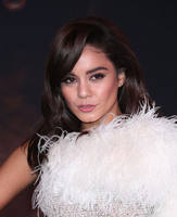 Vanessa Hudgens longsleeve t-shirt #3948443