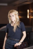 Vanessa Kirby t-shirt #2316595