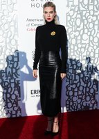 Vanessa Kirby Sweatshirt #3858684