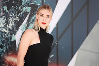 Vanessa Kirby magic mug #G2496595