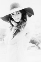 Vanessa Paradis Sweatshirt #2072804