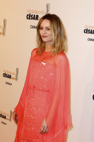 Vanessa Paradis Sweatshirt #3122989