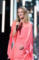 Vanessa Paradis Sweatshirt #3122996