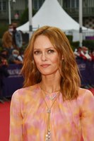 Vanessa Paradis Tank Top #3955888