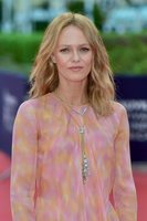 Vanessa Paradis hoodie #3955890