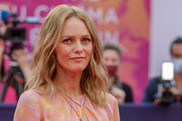 Vanessa Paradis hoodie #3955901