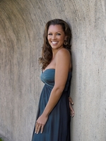 Vanessa Williams Longsleeve T-shirt #3663409