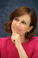 Vera Farmiga t-shirt #2410705