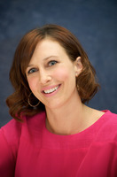 Vera Farmiga t-shirt #2410709