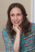 Vera Farmiga t-shirt #2616959