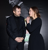 Vera Farmiga Sweatshirt #3032915