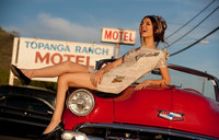 Victoria Justice Longsleeve T-shirt #2633094