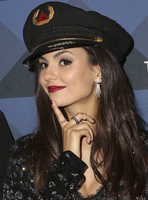 Victoria Justice Longsleeve T-shirt #2767573