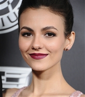 Victoria Justice Longsleeve T-shirt #3027495