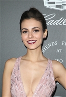 Victoria Justice Longsleeve T-shirt #3027503