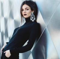 Victoria Justice t-shirt #3153062