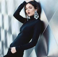 Victoria Justice t-shirt #3153063