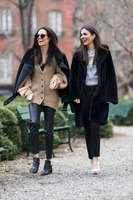 Victoria Justice t-shirt #3184183