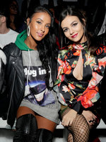 Victoria Justice Sweatshirt #3325519