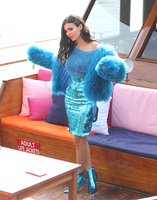 Victoria Justice longsleeve t-shirt #3754818