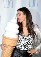 Victoria Justice mug #G2487264