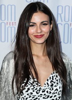 Victoria Justice Sweatshirt #3870028
