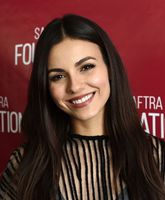 Victoria Justice mug #G2487367