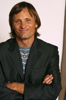 Viggo Mortensen Sweatshirt #2213963
