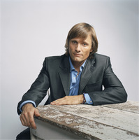 Viggo Mortensen longsleeve t-shirt #2213967