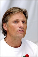 Viggo Mortensen magic mug #G626818