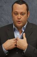 Vince Vaughn Longsleeve T-shirt #2243952
