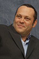Vince Vaughn magic mug #G580409