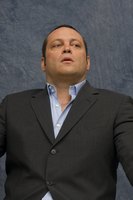 Vince Vaughn Longsleeve T-shirt #2243986
