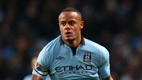Vincent Kompany Longsleeve T-shirt #2386185