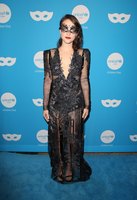 Violett Beane tote bag #G2369472