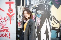 Violett Beane Sweatshirt #3860812