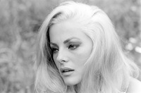 Virna Lisi magic mug #G805537
